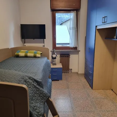 Lo Veullatsi Apartment *