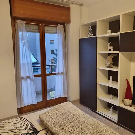 Apartment Lo Veullatsi *